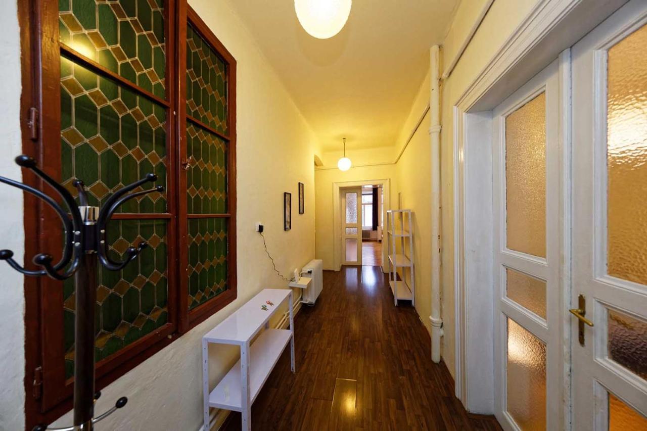 Peter'S Tower Apartments Praga Exterior foto